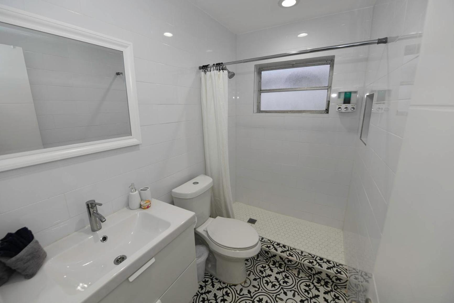 N61 Apartment Hollywood Exterior photo