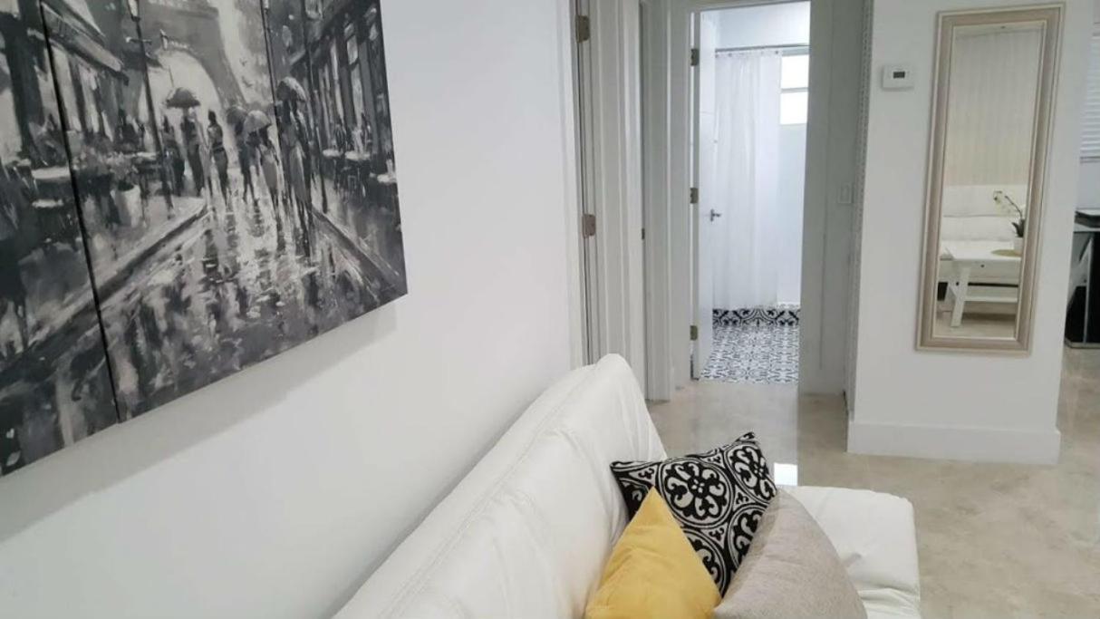 N61 Apartment Hollywood Exterior photo